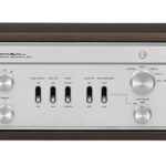 Luxman CL-38uC Vacuum Tube Control Amplifier