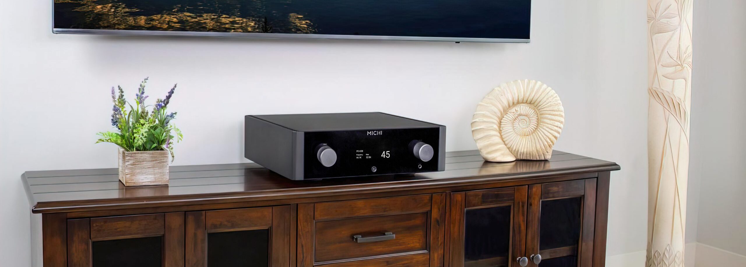 Michi by Rotel background