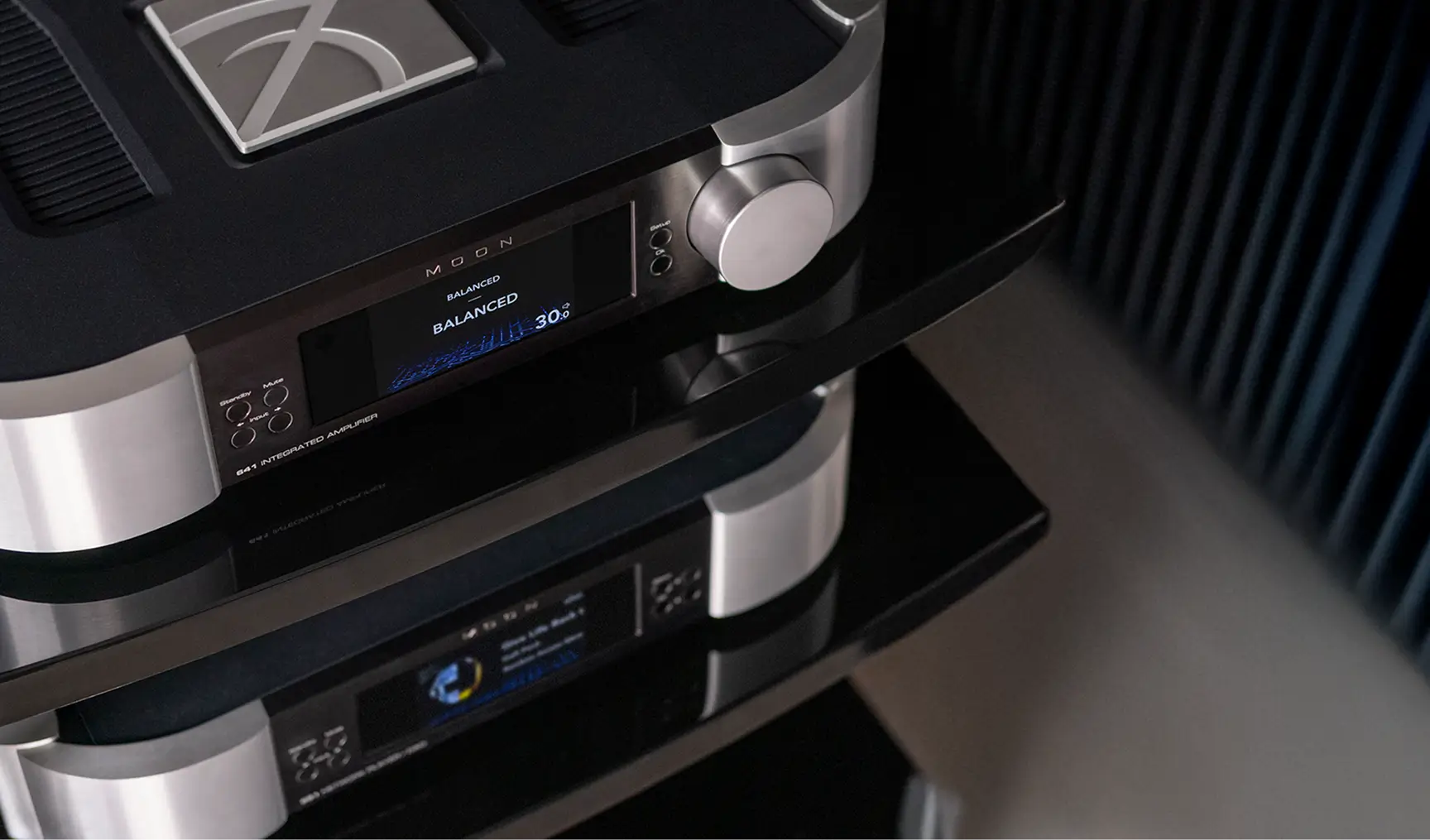 Moon by Simaudio background