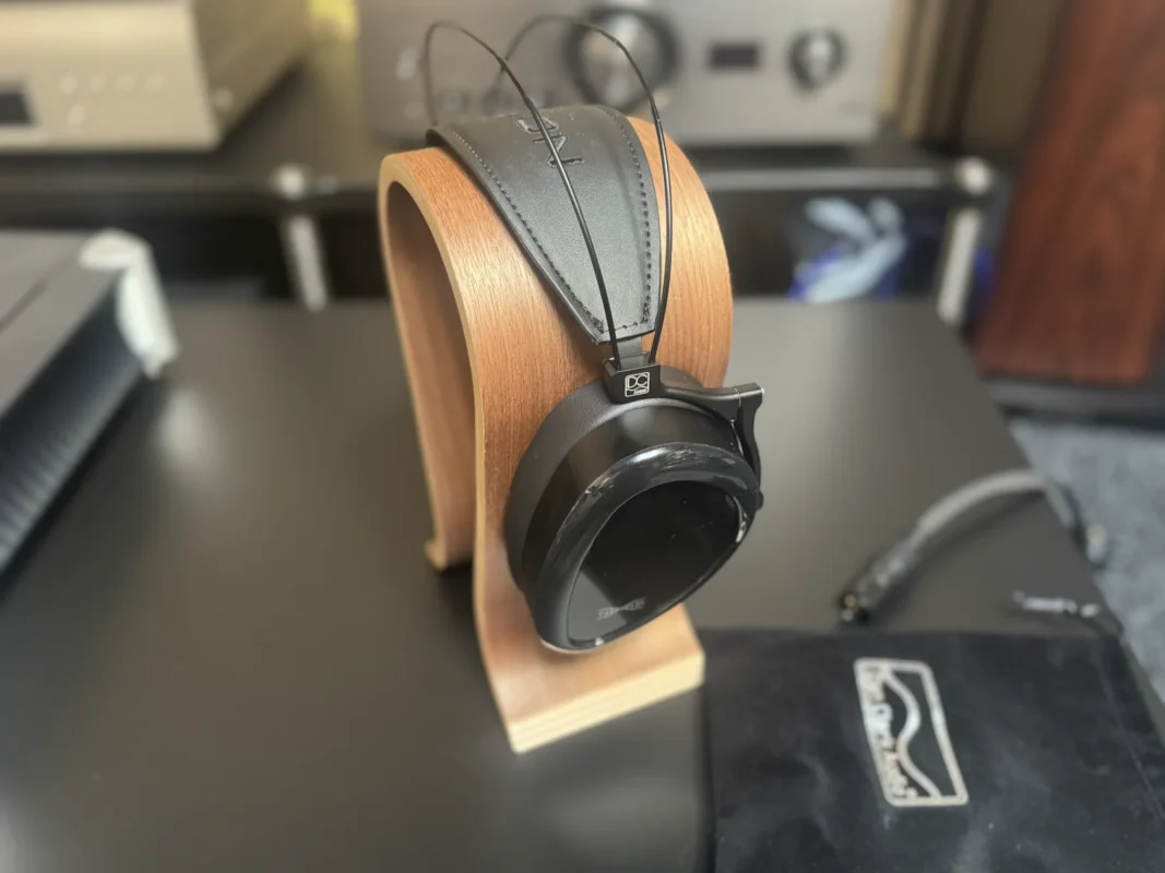 Dan Clark Audio NOIRE X closed-back planar magnetic headphones at Hi-Fi Market
