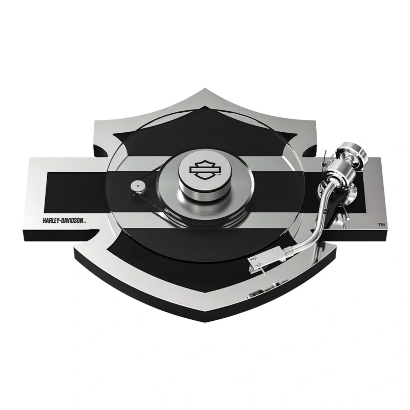 Pro-Ject Harley-Davidson vinüülplaadimängija pealtvaade Bar & Shieldi kujundusega korpusega