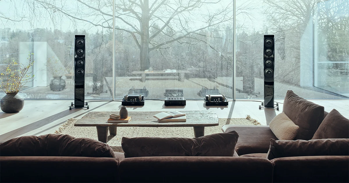 Dynaudio Confidence 50i floorstanding speakers in Space High Gloss in a modern high-end listening room